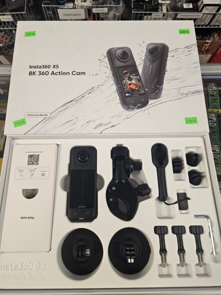 Kamera Insta360 X5 Motorcycle Bundle