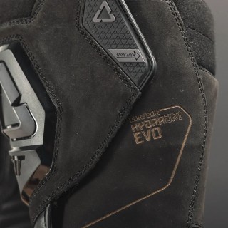 LEATT BUTY ADV (ADVENTURE) HYDRADRI 7.5 STEALTH KOLOR CZARNY/ZŁOTY ROZMIAR 42