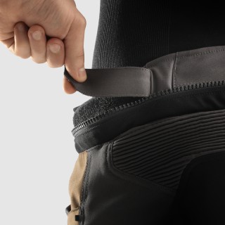 SPODNIE MOTOCYKLOWE TEKSTYLNE REBELHORN HARDY 3.0 DESERT GREY RED 7XL